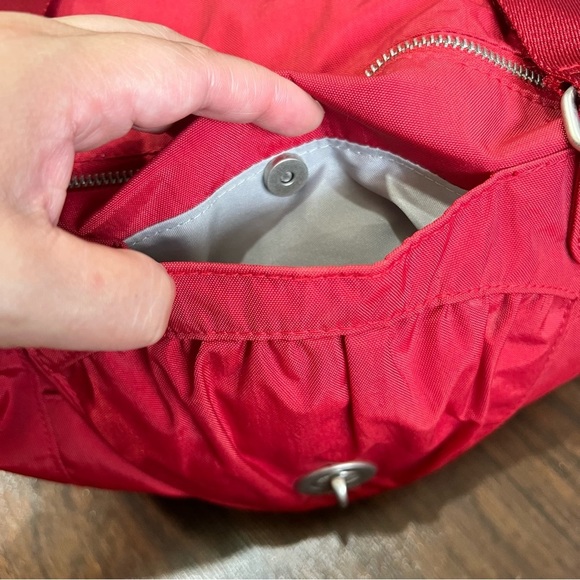 BAGGALLINI laptop travel bag. Red 12”x13” Nylon convertible with many pockets - Picture 4 of 16